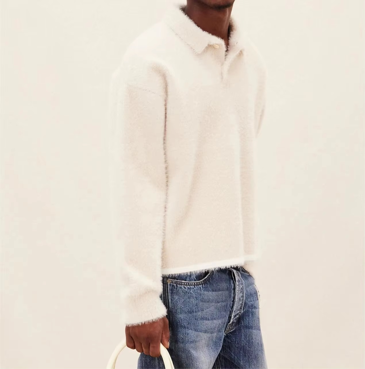 Men's Fuzzy Plush Crew Neck Sweater 2