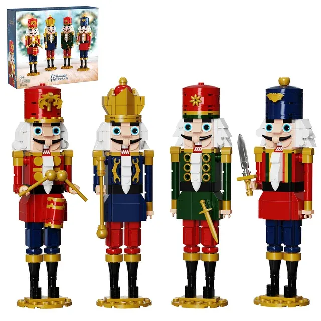Nutcracker Figurine Set 3