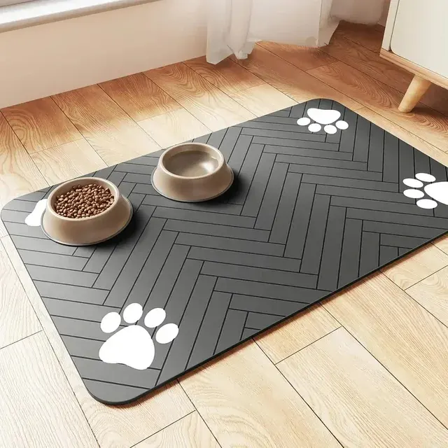 Absorbent Non-Slip Pet Feeding Mat 1