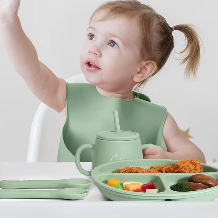 BPA-Free Silicone Kids Feeding Set 3
