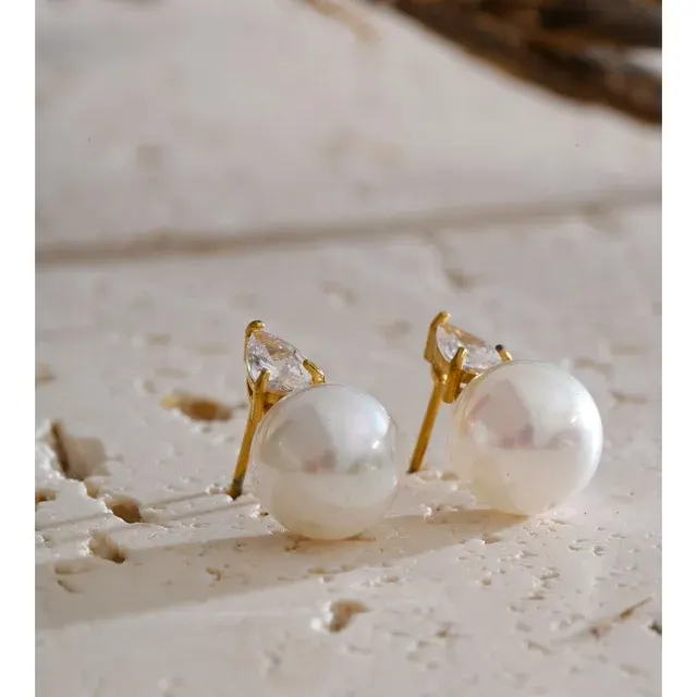 Stud Earrings 4