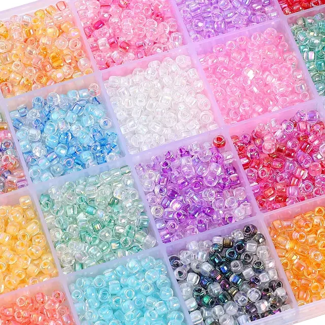 Fantasy Triangle Glass Beads, 4 mm 2