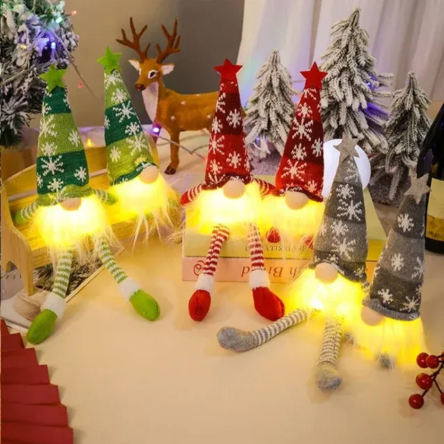 Christmas Gnome Figurine 1