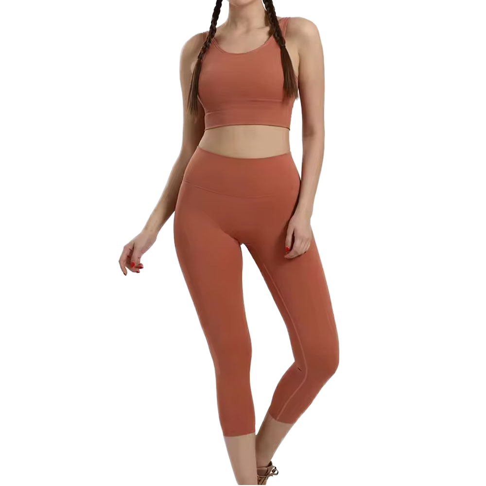 Plus Size Yoga Set with Sports Bra 4