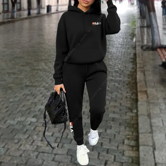 Women's Tracksuit 2
