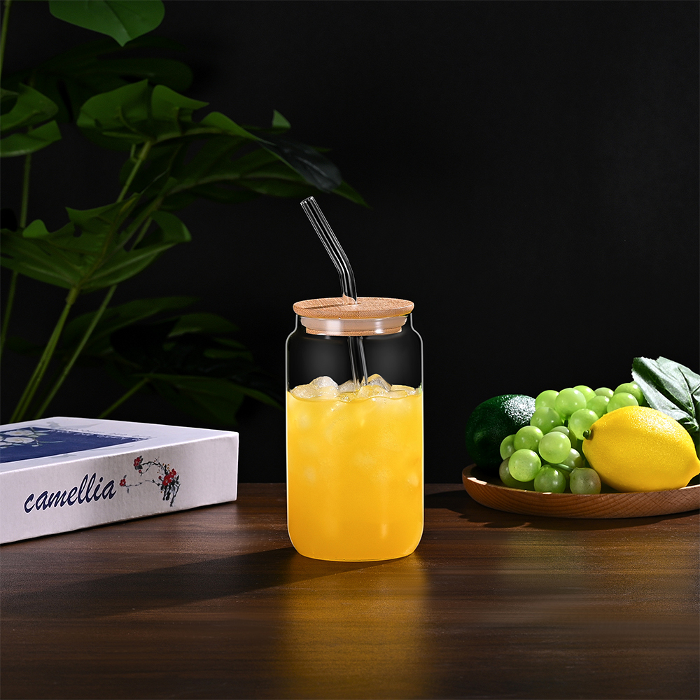 Can-Shaped Borosilicate Bottle with Bamboo Lid 2