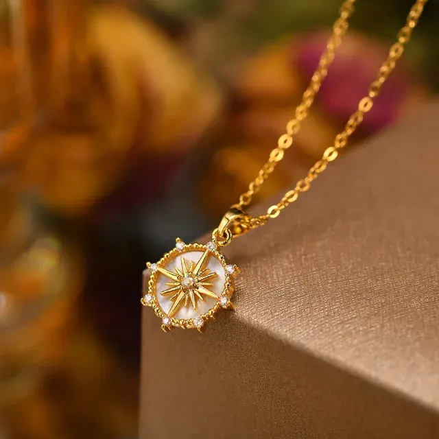 Pendant Necklace 4