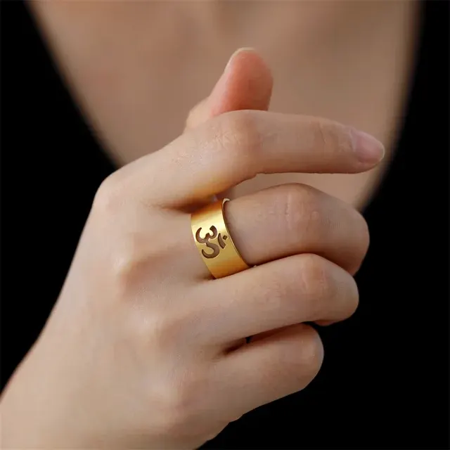 Om Symbol Ring 4