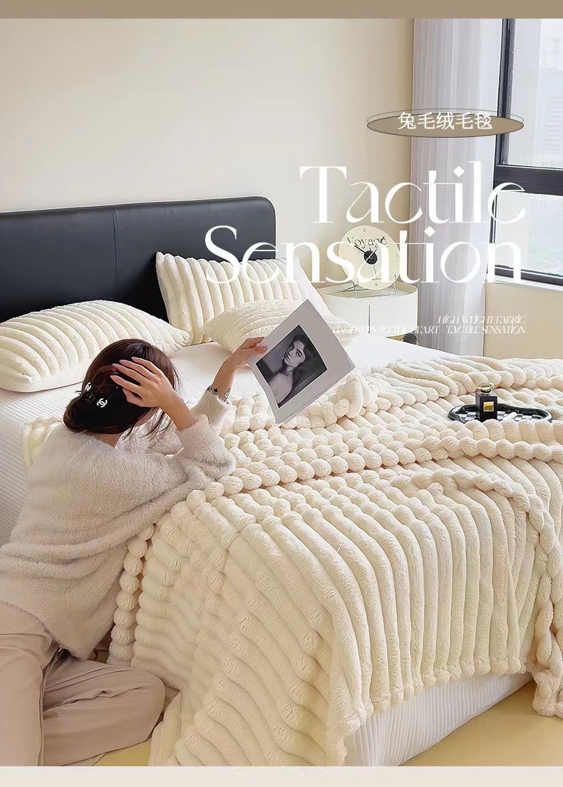 BEDELITE 3D Ribbed Jacquard Pink Fleece Throw Blanket 2