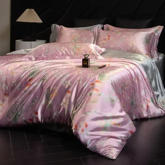 Printed Silk Bedding Set 3