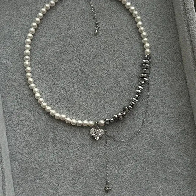 Vintage Zircon Heart Pendant Pearl Necklace 4