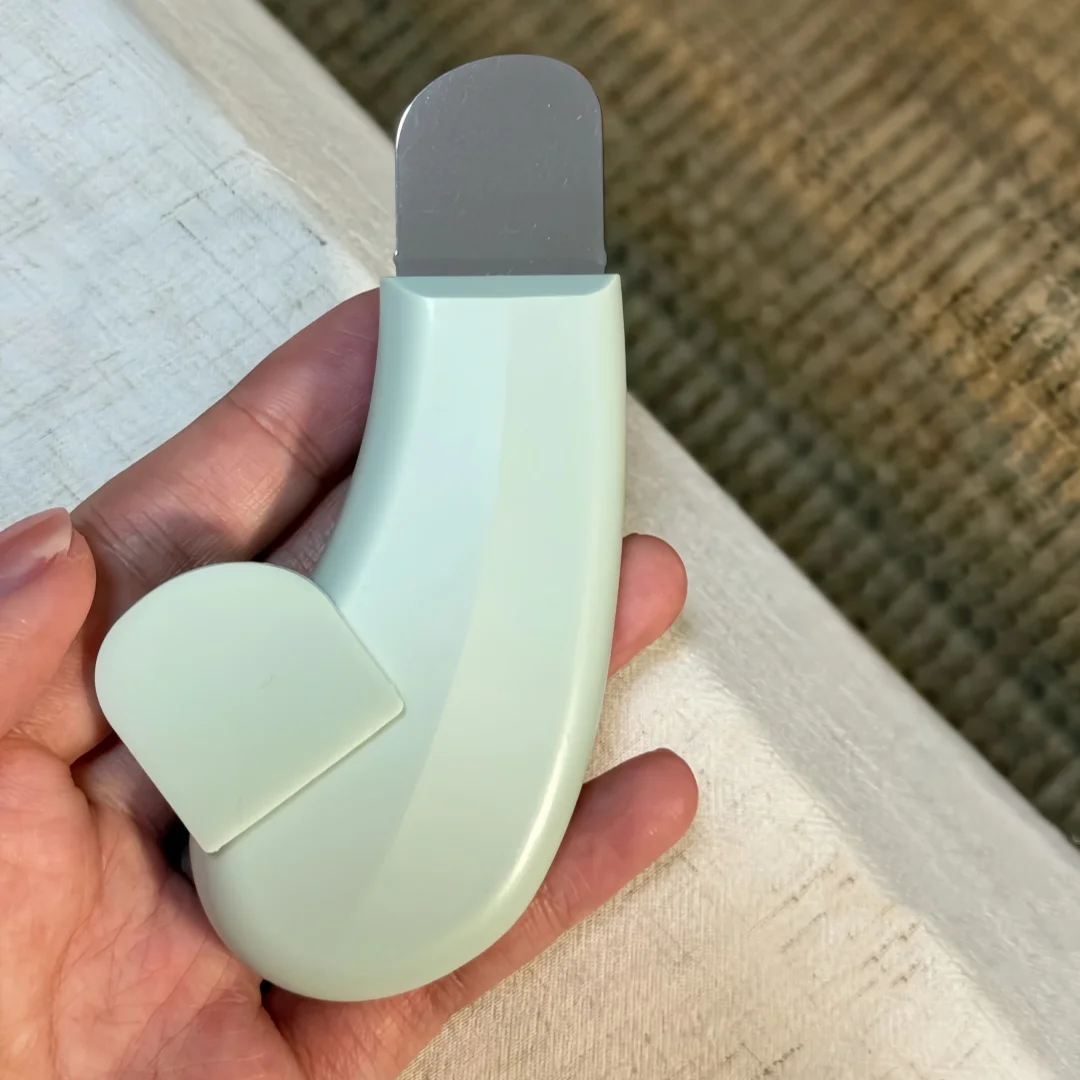 Manual Blackhead Remover Spatula for Face 3