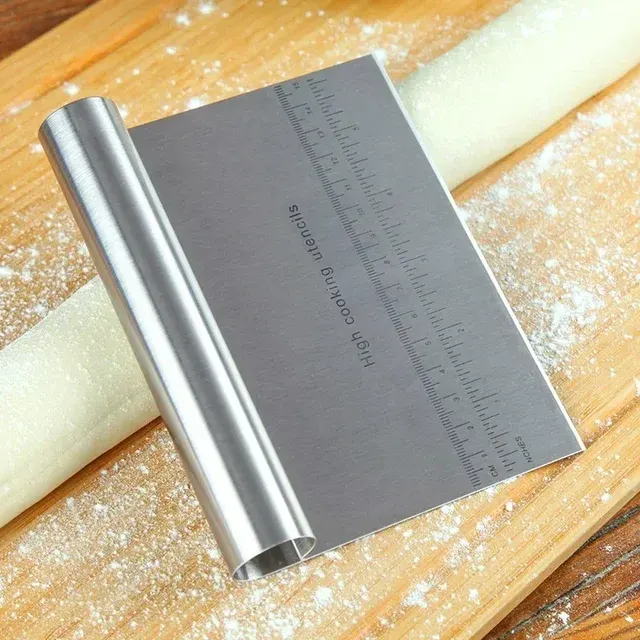 Dough Scraper 4