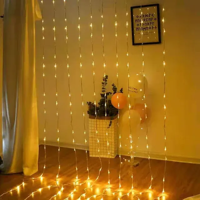 LED Icicle Light Curtain 3