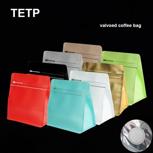 Coffee Pouch with Valve 1