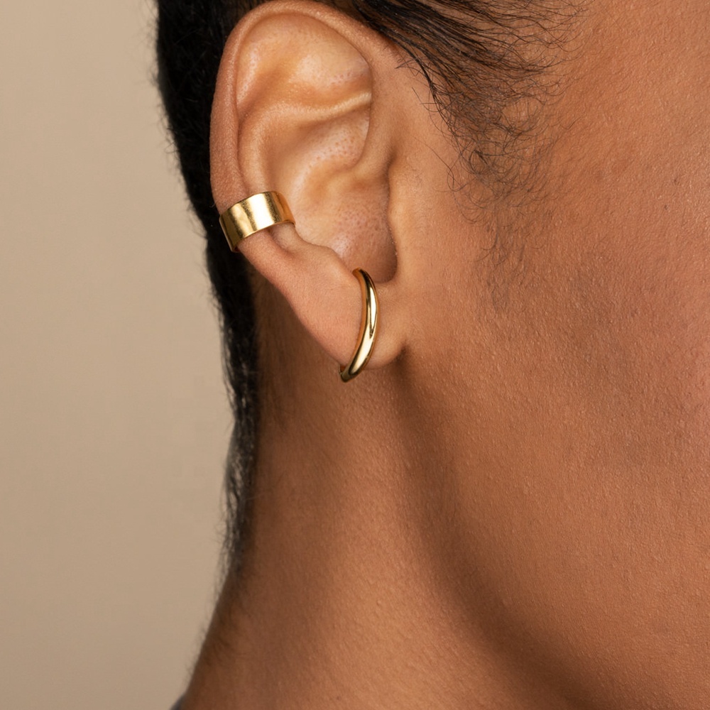 Stainless Steel Stud Design Ear Cuff 4