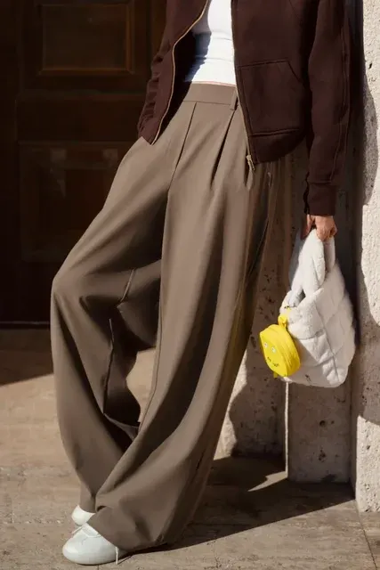 Wide-Leg Pants 2