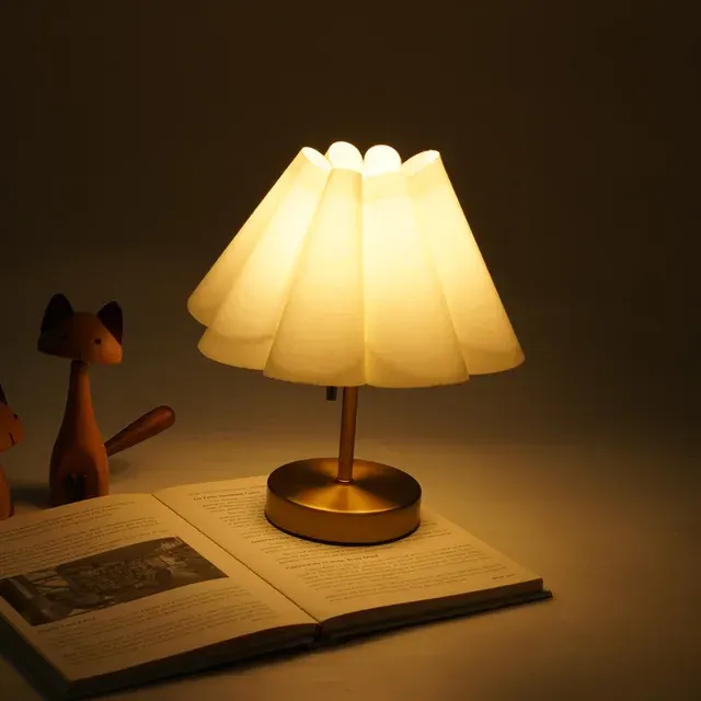 Dimmable Cordless Table Lamp with 3 Colors 4