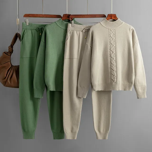Damen-Rollkragenpullover 2