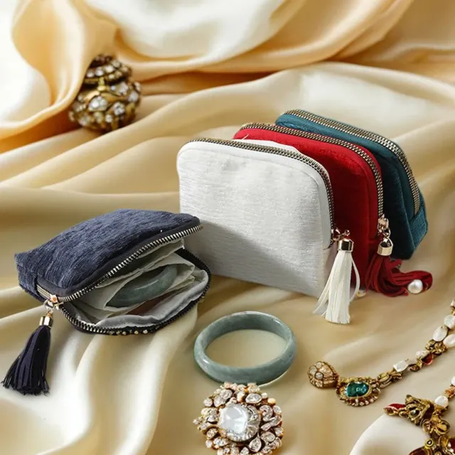 Velvet Jewelry Pouch 2
