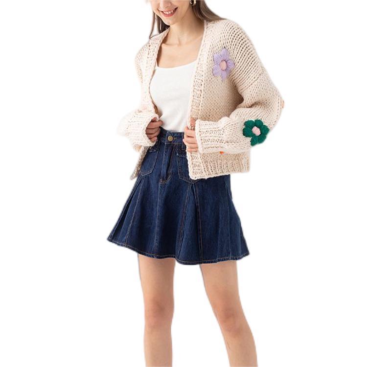 Chunky Knit Floral Women's Cardigan 4