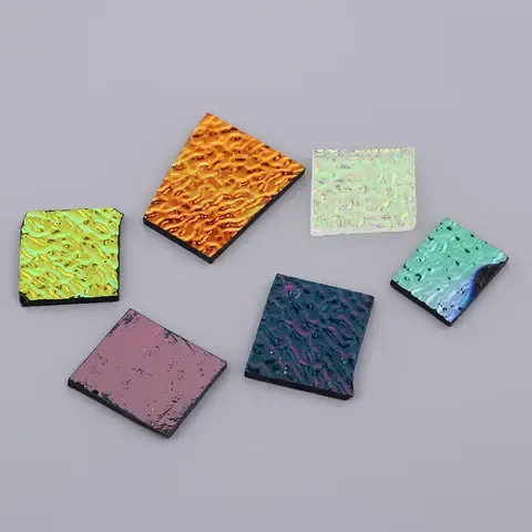 Dichroitisches Schmelzglas