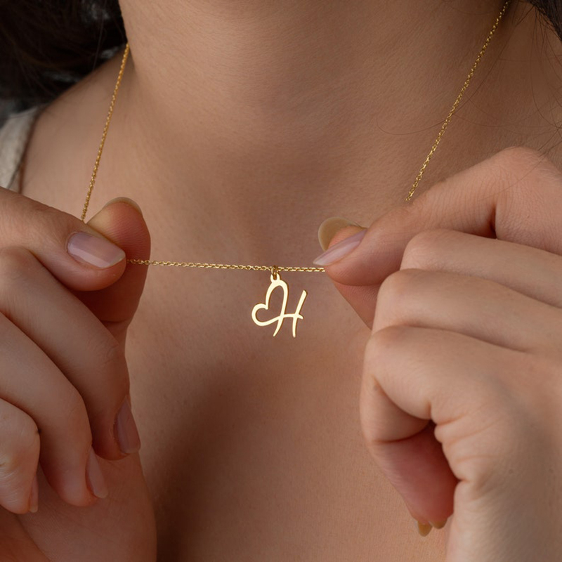 Vintage Heart Initial Pendant Necklace 3