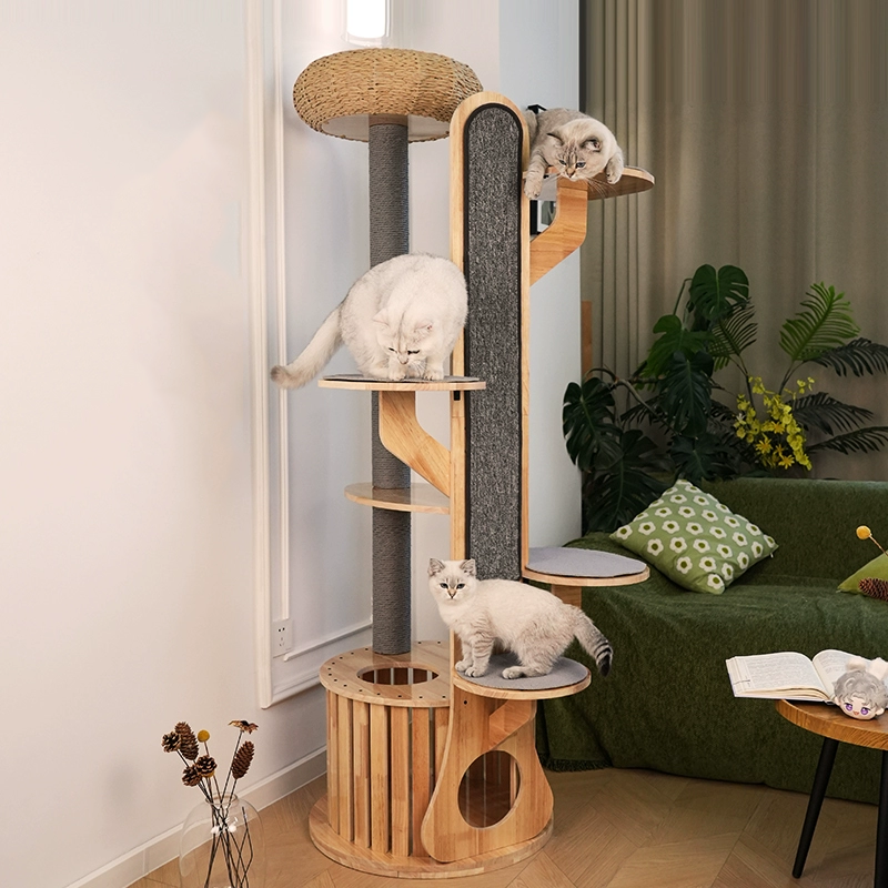 Mehrstufiger Massivholz-Kratzturm mit Sisalpfosten 3