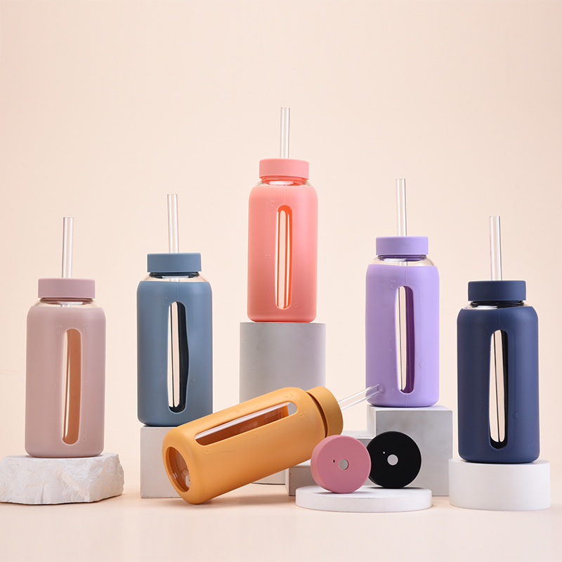Glass Water Bottle With Time Marker Silicone Sleeve