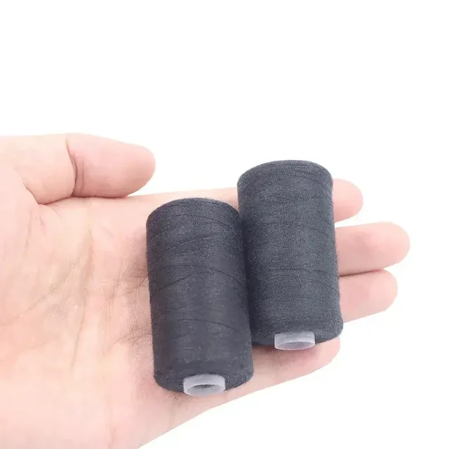 Black and White Polyester Sewing Thread Set 4