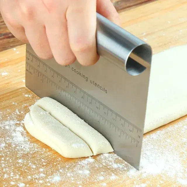 Dough Scraper 2