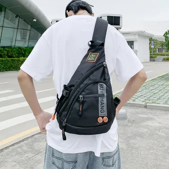 Herren-Brusttasche 2