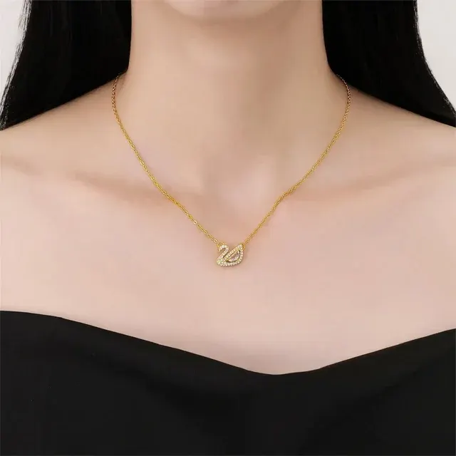 Swan Pendant Necklace 3