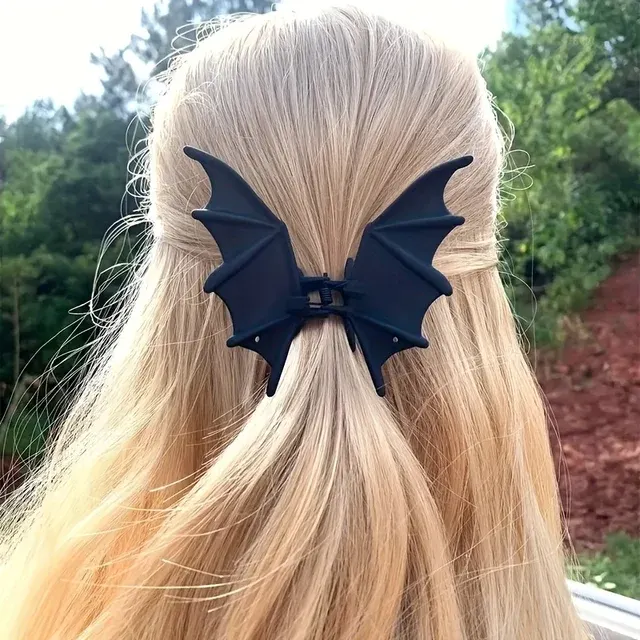 Gothic Bat Hair Clip 1