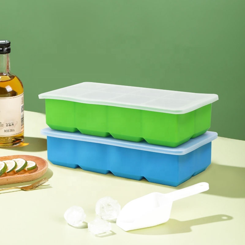 Reusable Silicone Ice Cube Tray with Lid 2