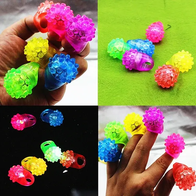 LED Light-Up Rings for Kids Parties 4