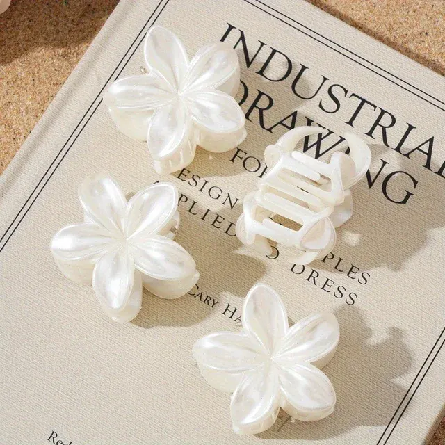 Glossy Floral Hair Clip 4