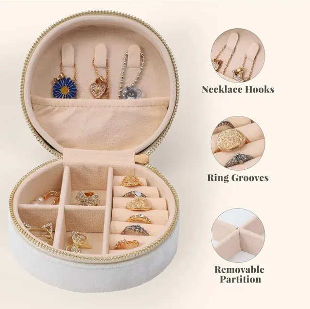 Velvet Travel Jewelry Case 3