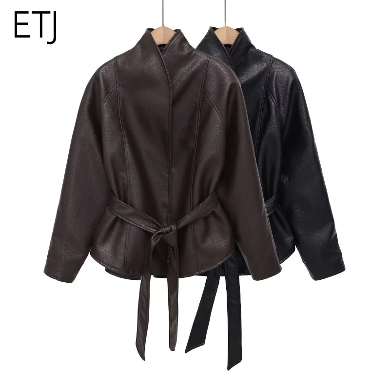 Damen-Wickeljacke 3