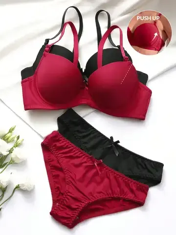 Dessous-Set mit Schnürung