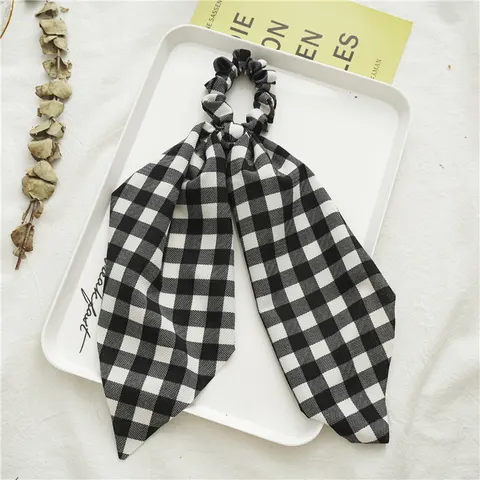 Black And White Long Large Intestine Ring Streamer