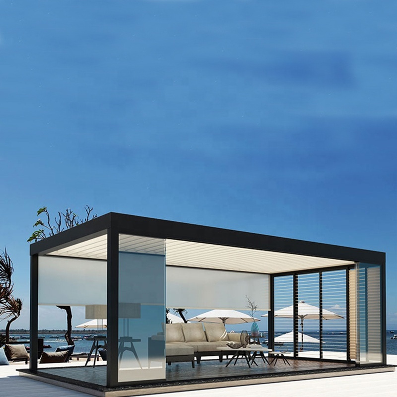 Aluminium-Pergola mit Glasdach und Schiebetür 2