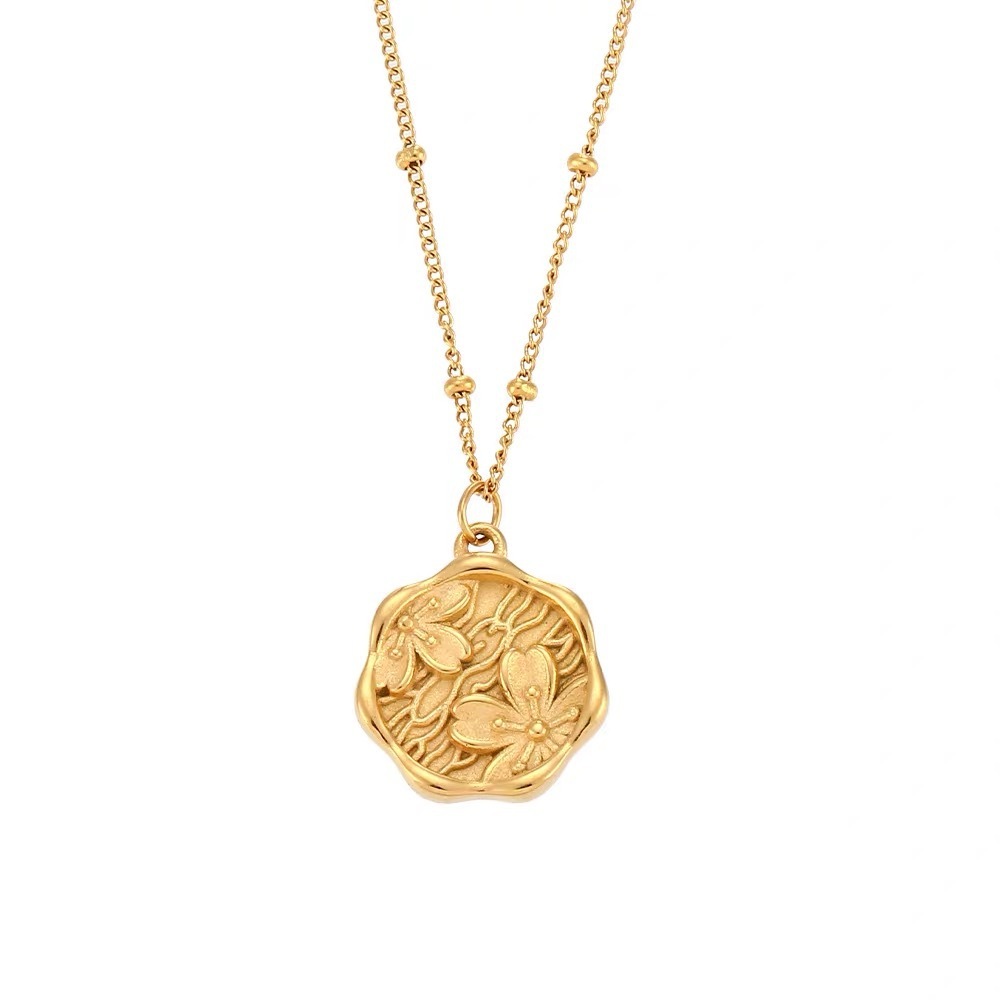 Trendy Flower 18K Gold Plated Stainless Steel Pendant