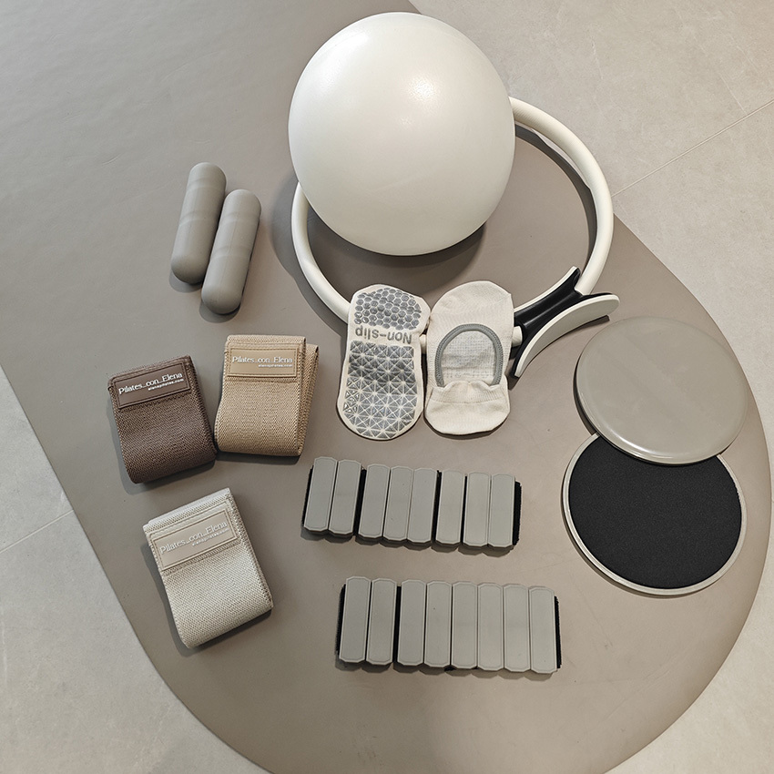 Pilates Set mit Hanteln und Fußgewichten 3
