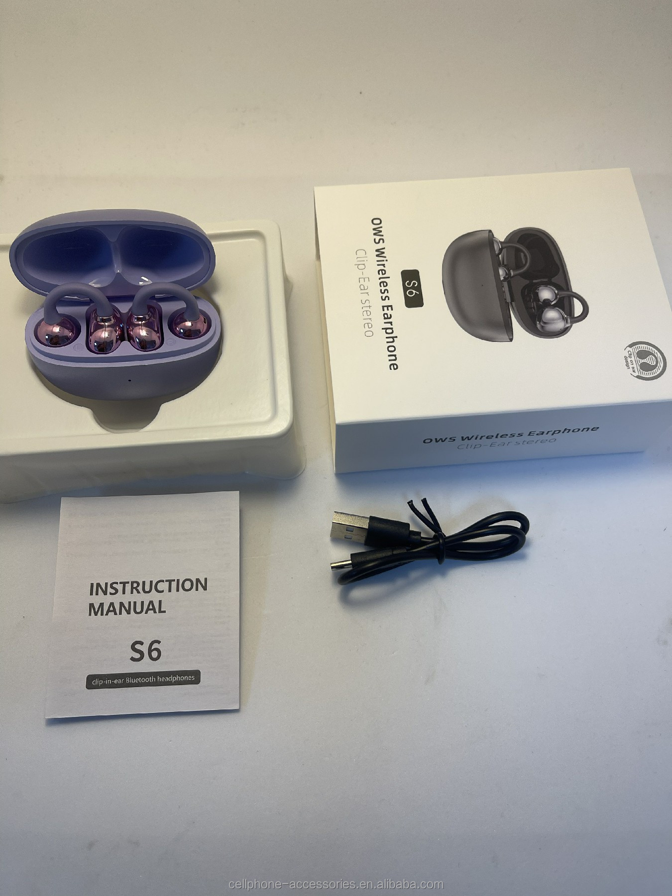 Open-Ear Clip-On Earbuds with Diamond 3
