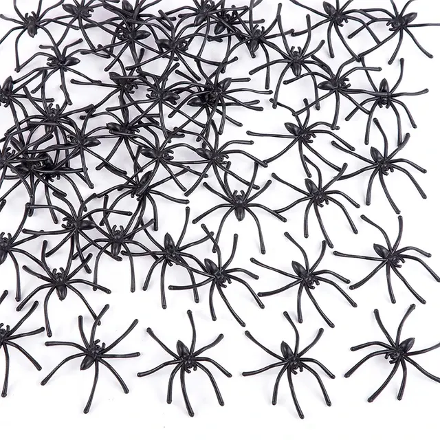 Plastic Halloween Spiders 1