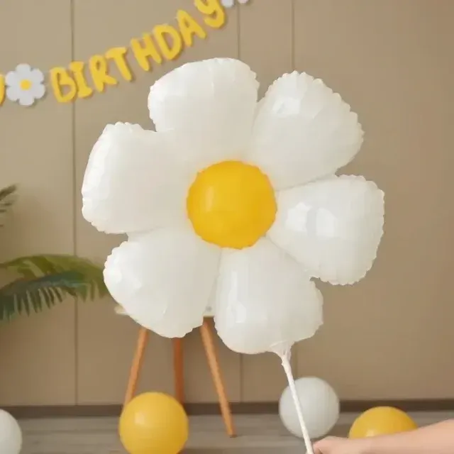 Daisy Foil Balloon 3