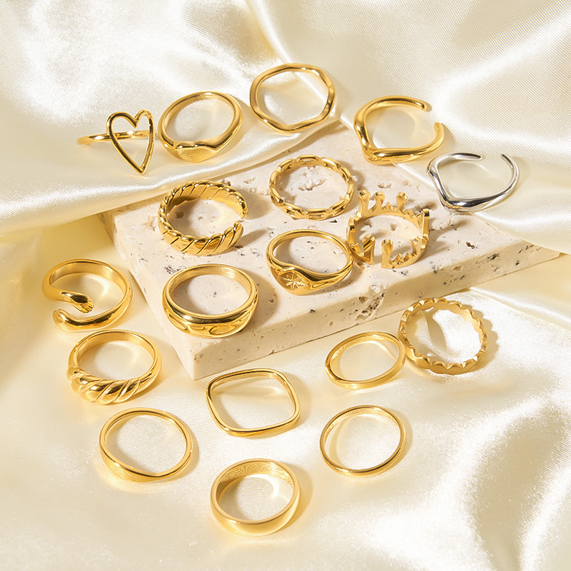 Minimalistischer Edelstahl-Verlobungsring mit Zirkonia 3
