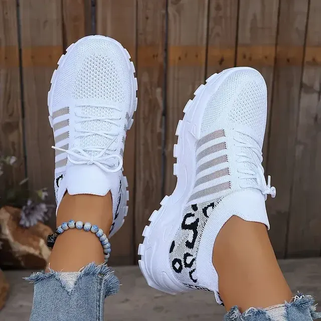 Women's Leopard Print Sneakers 2