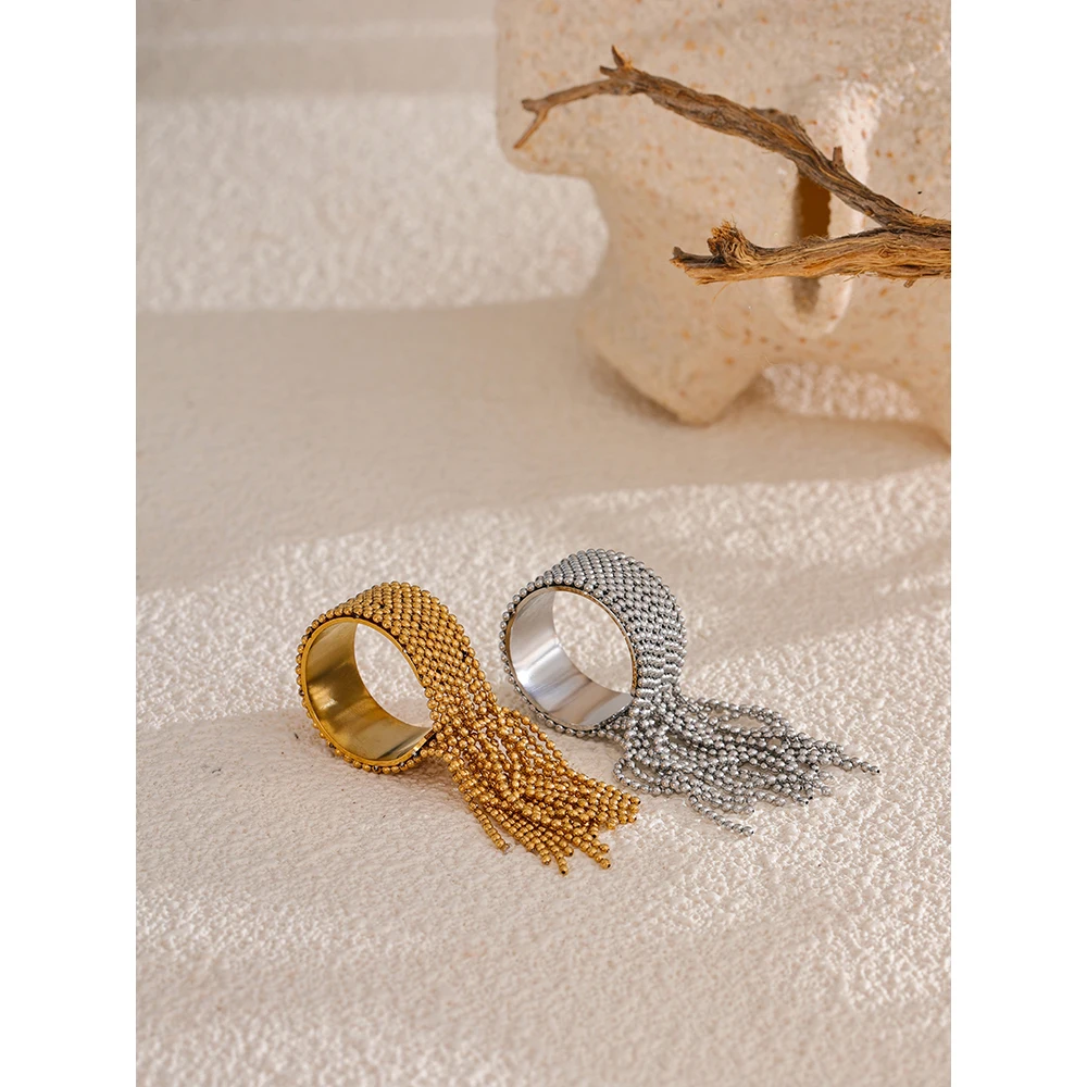 Yhpup Statement-Fingerring aus Edelstahl mit Kette und Quaste 4